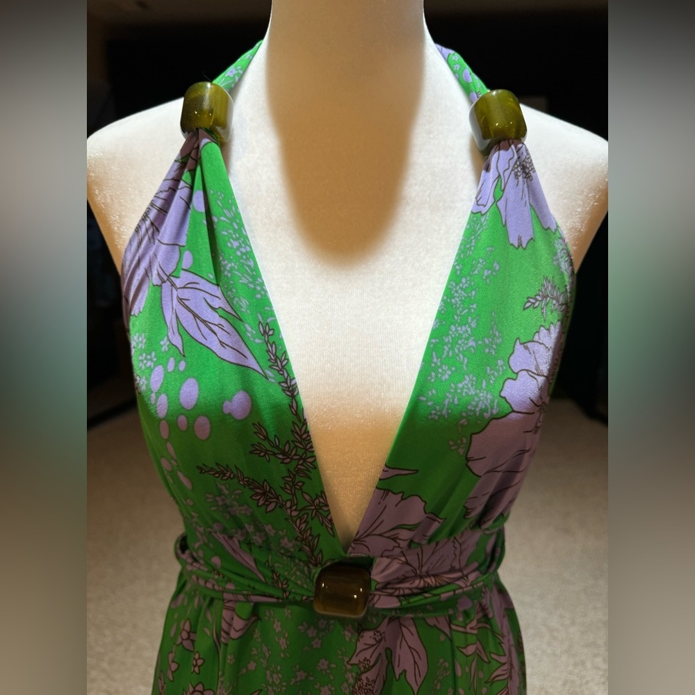 NWOT Women’s Sexy Yet Classy Boutique Backless Dress Color Green & Purple Size M - Picture 5 of 9